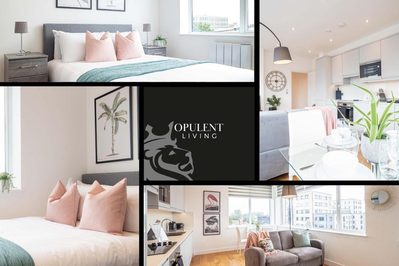 Luxe & Stylish 1 & 2 Bed Flats Near Heathrow, Legoland, & Windsor Slough Dış mekan fotoğraf